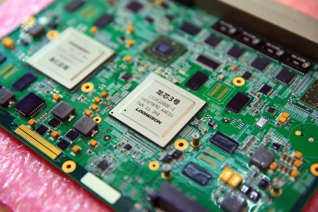 自主可控再攀高峰 我國互聯(lián)網(wǎng)底層軟硬件技術(shù)實現(xiàn)系統(tǒng)性突破